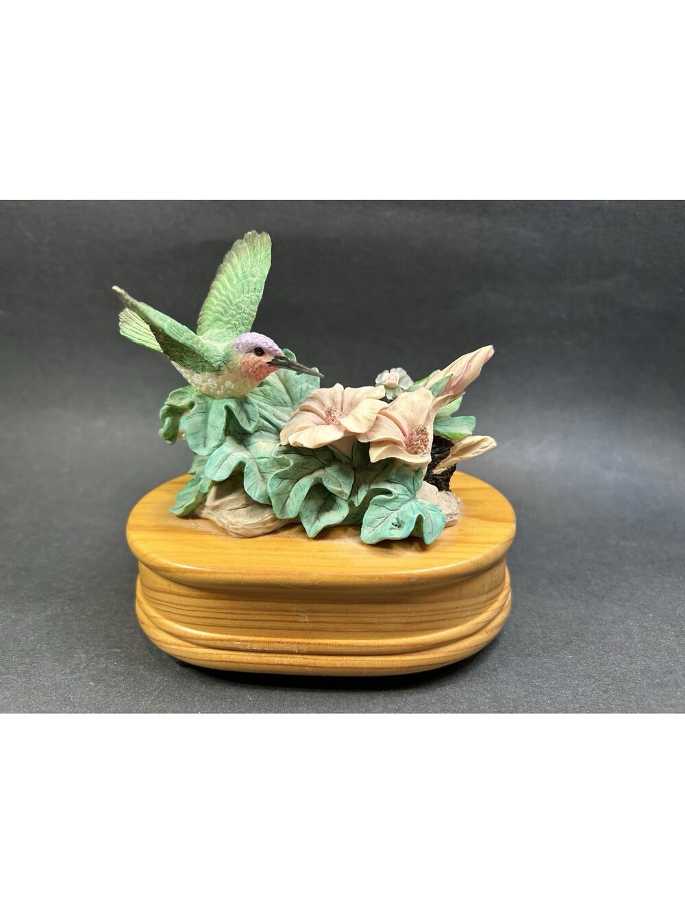 Hummingbird Music Box Carlton Cards Plays Waltz Of The Flowers WORKS - Chip